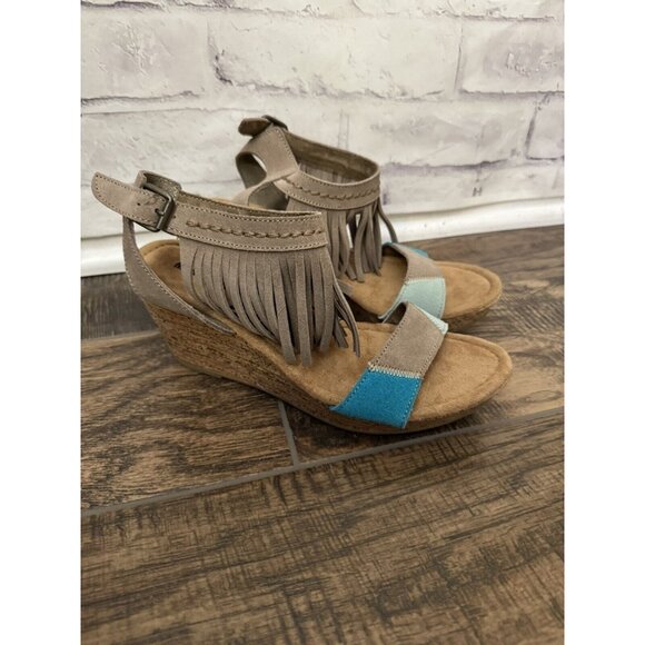 Minnetonka Poppy Size 9 Tan Aqua Blue Wedge Sandal Fringe Comfort 71327 - Picture 2 of 12